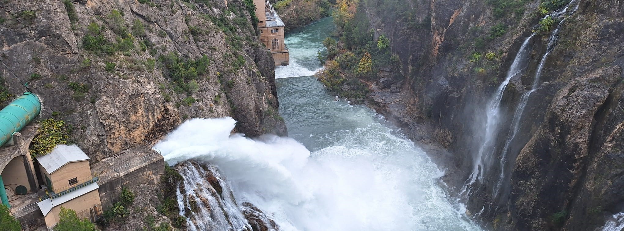 La CHE realiza una crecida controlada desde los embalses de Camarasa, en Lleida, y El Grado, en Huesca